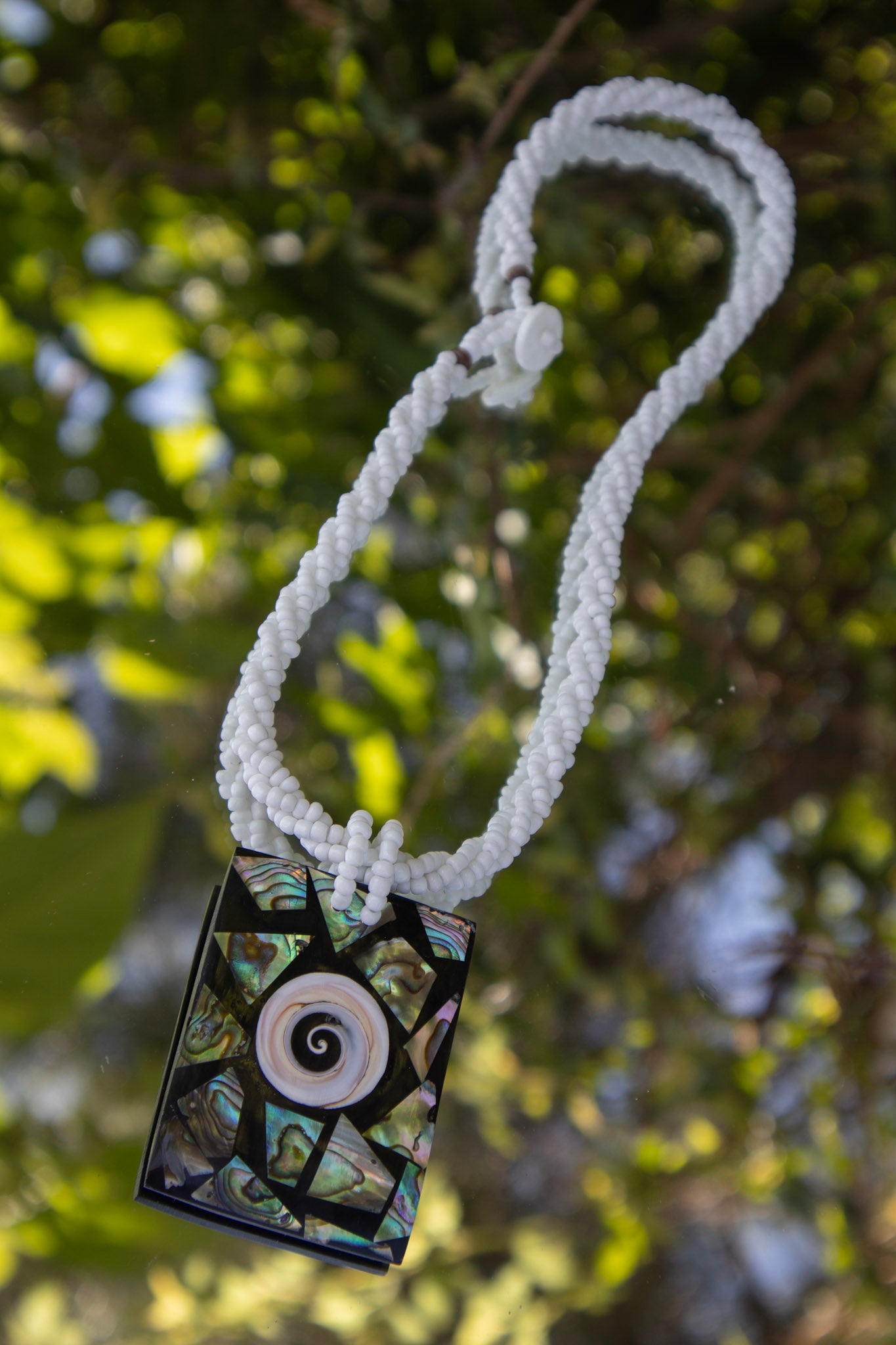 Mother of Pearl Pendant Necklace