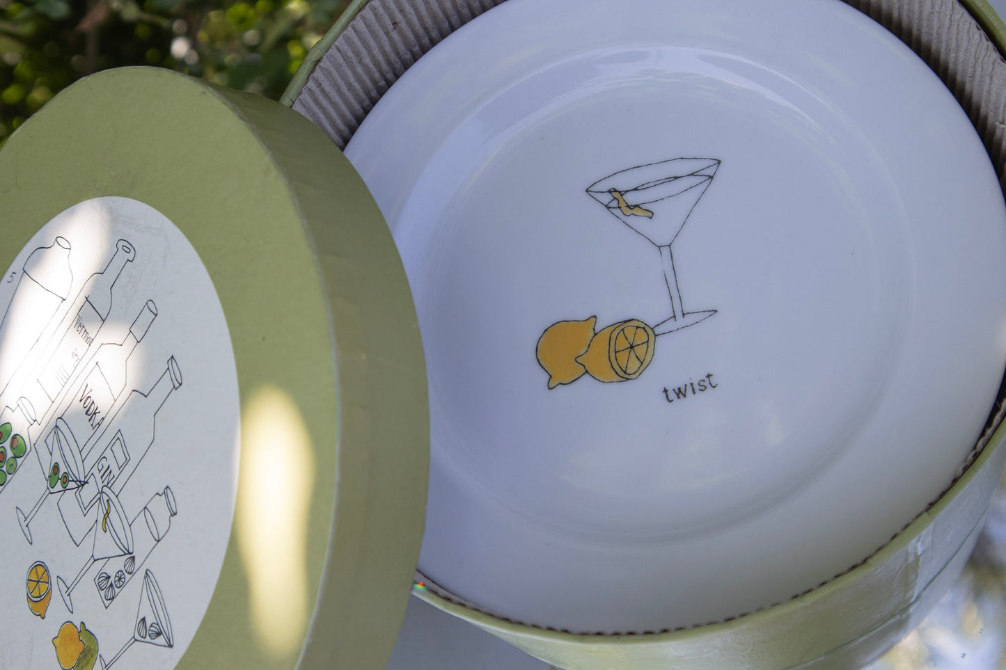 Porcelain Cocktail Plate Set (Set of 4)