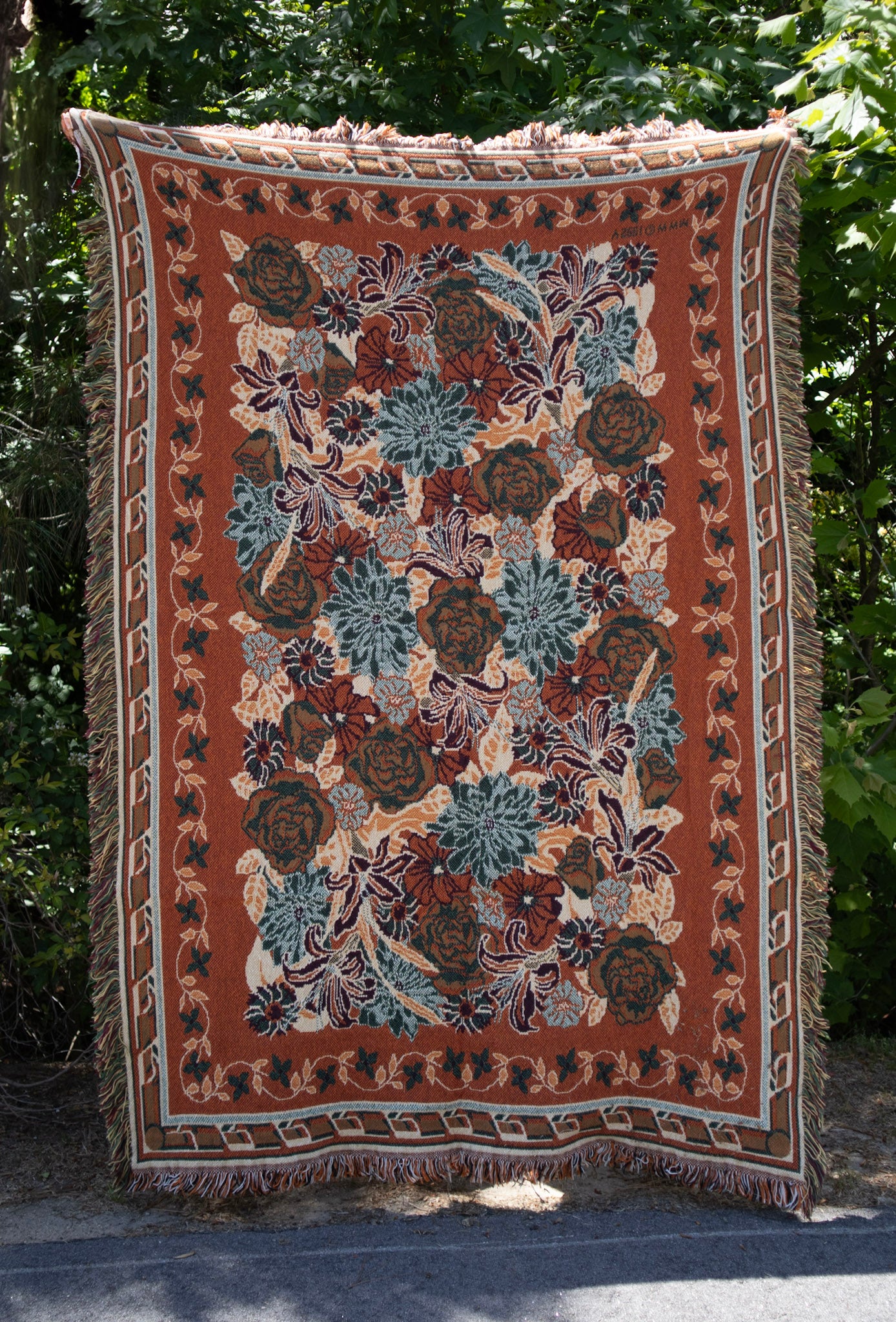 Floral Pattern Woven Blanket