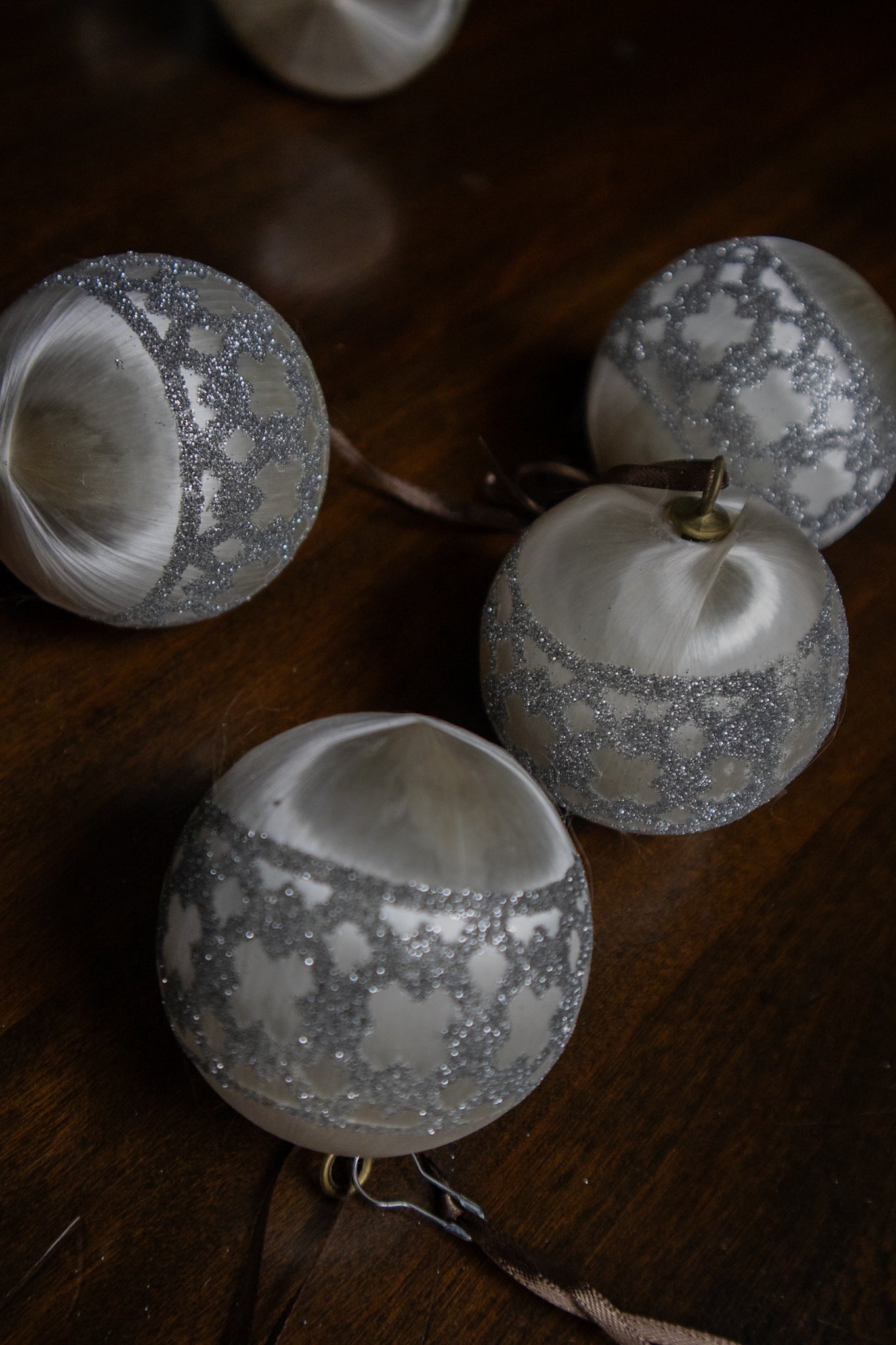 Satin Ball Ornament (set of 4)