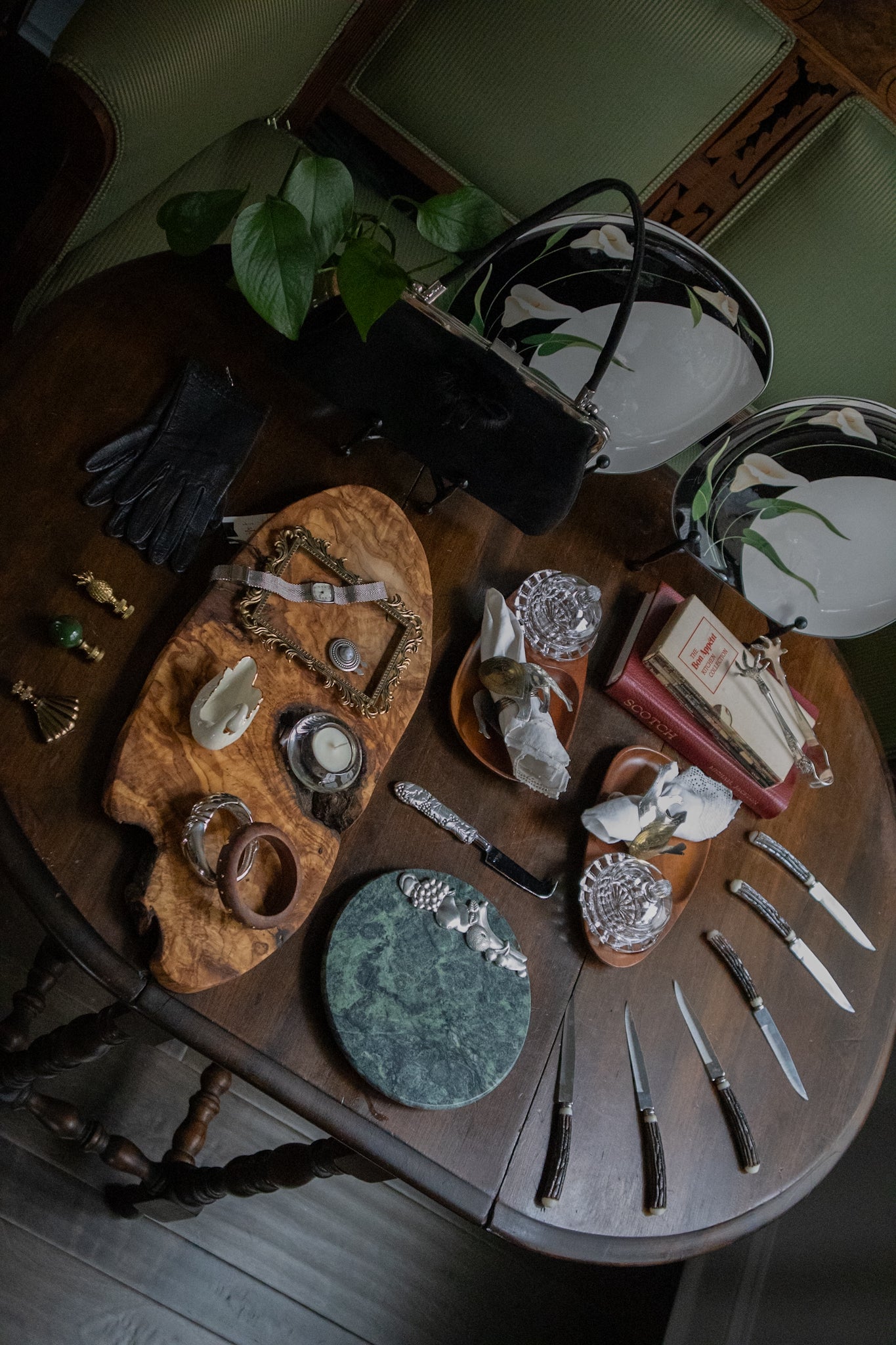 Black Lillies Porcelain Dishes (set of 2)