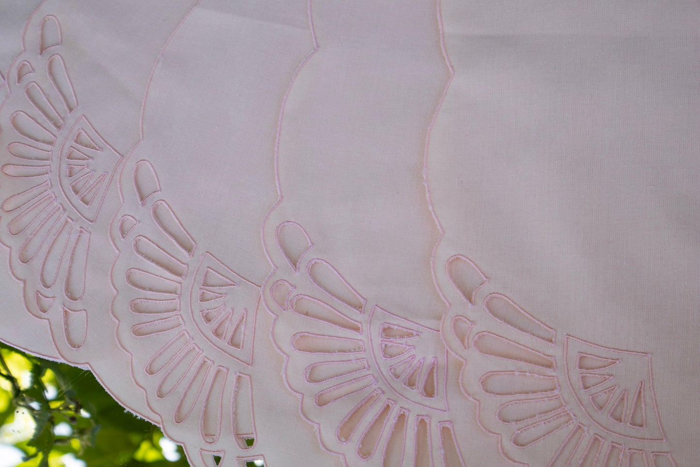 Light Pink Scalloped Placemats (Set of 5)