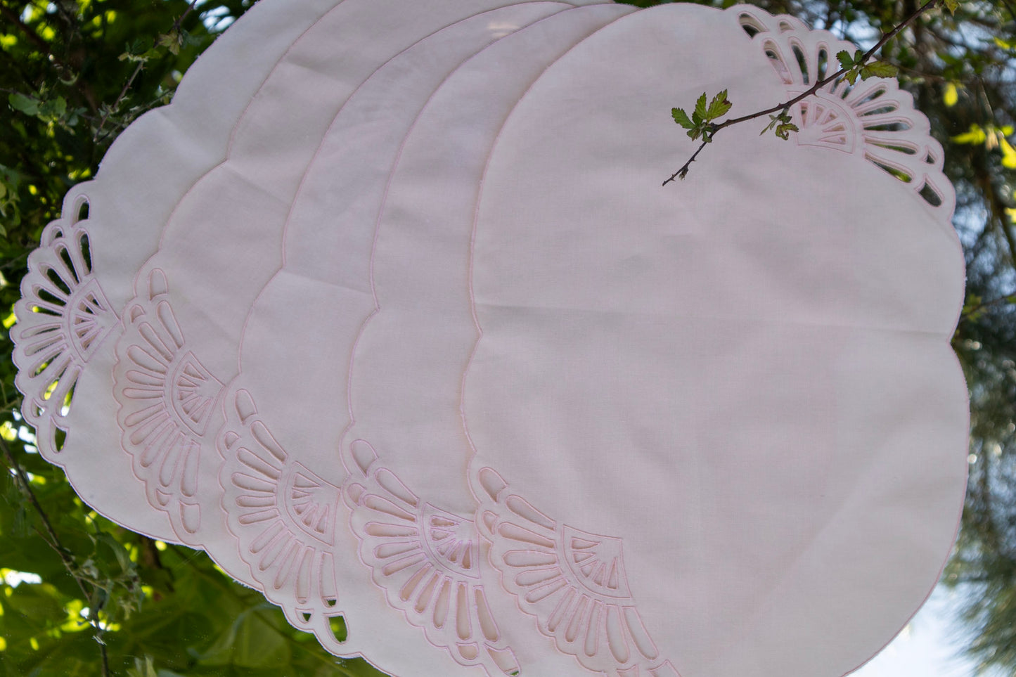 Light Pink Scalloped Placemats (Set of 5)