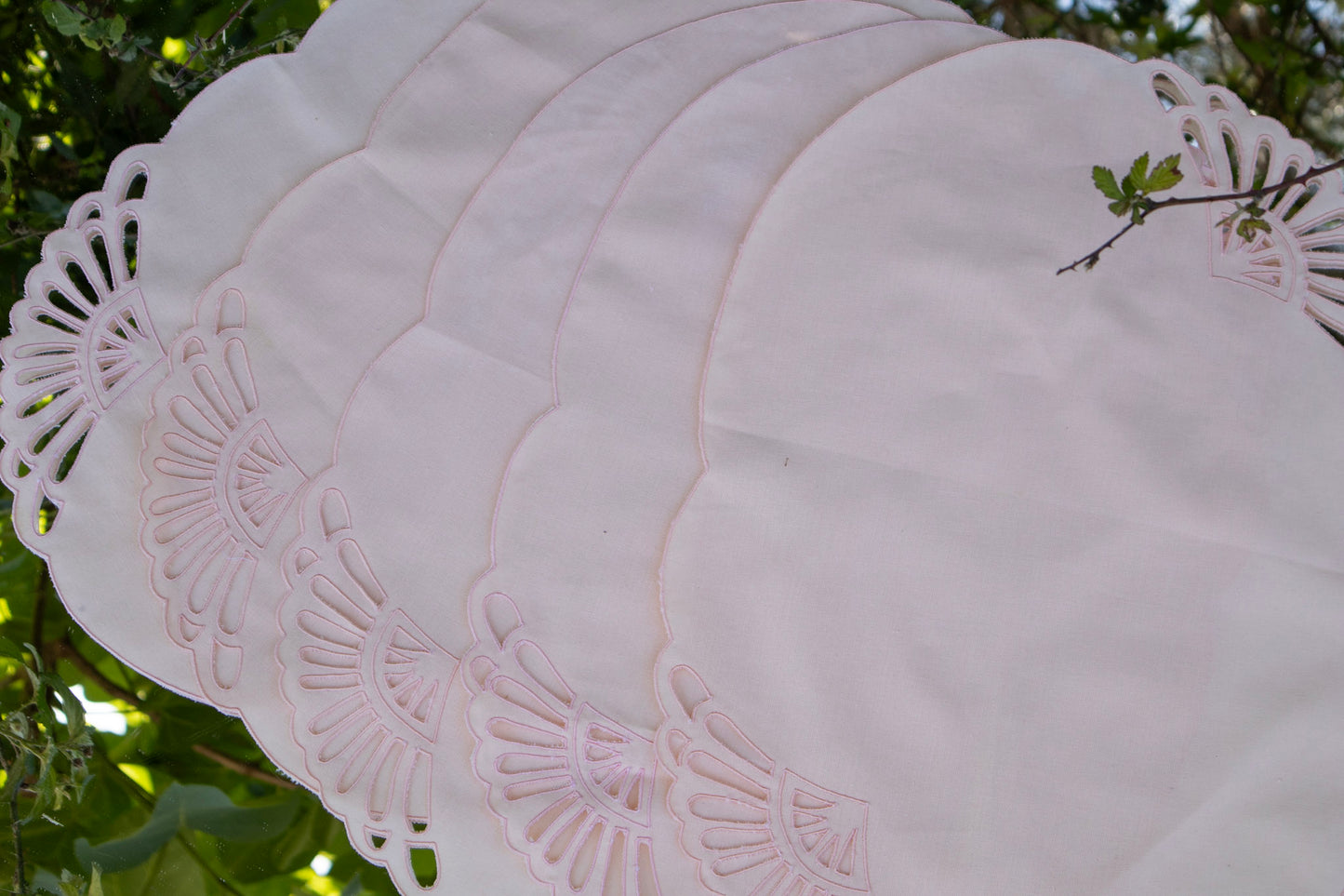 Light Pink Scalloped Placemats (Set of 5)