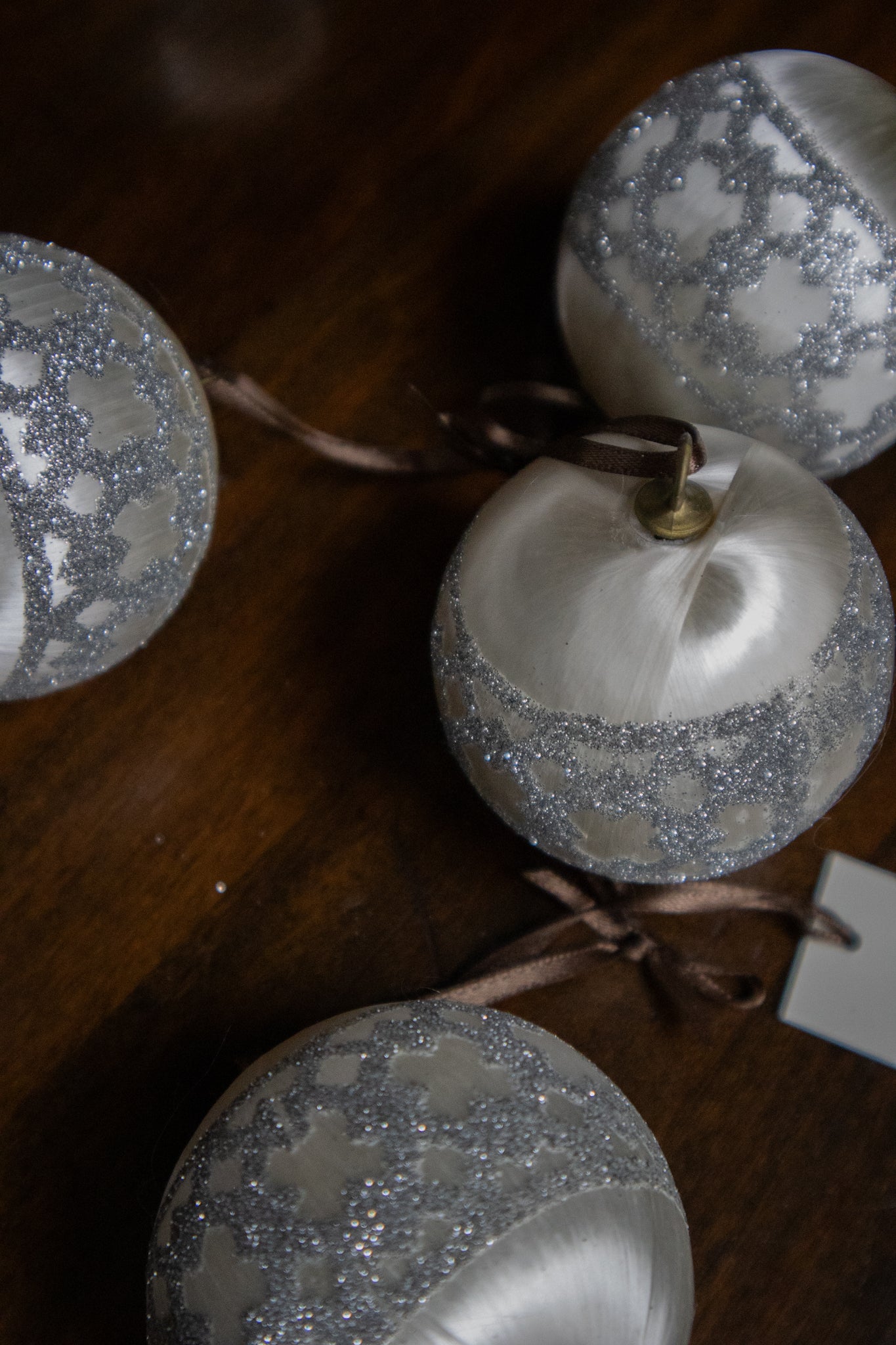 Satin Ball Ornament (set of 4)