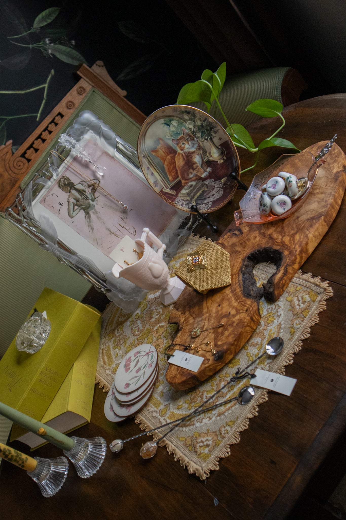 “Pretty as a Picture” Decorative Plate