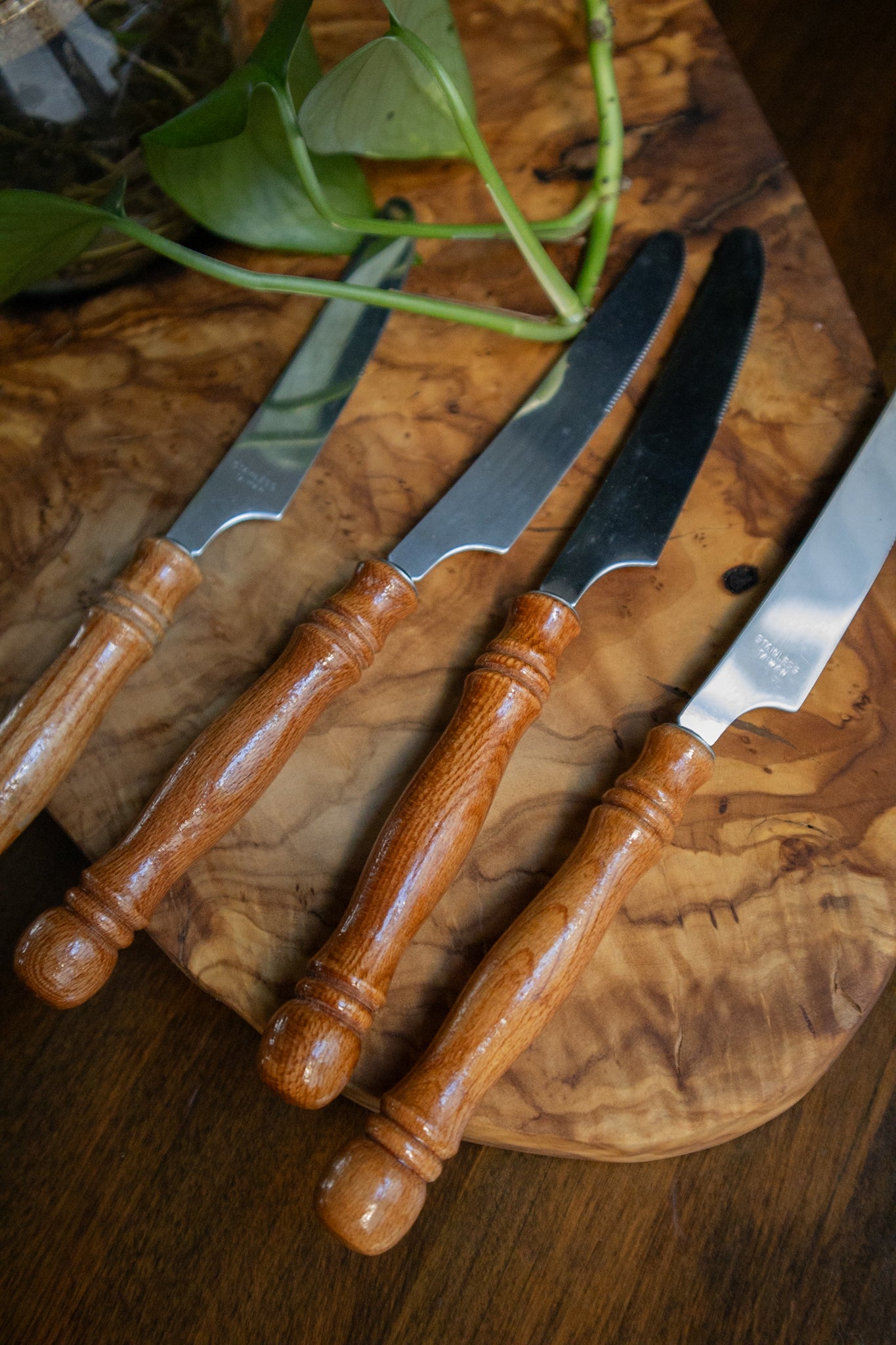 Table Knives Set with Wood Handles (Set of 4)