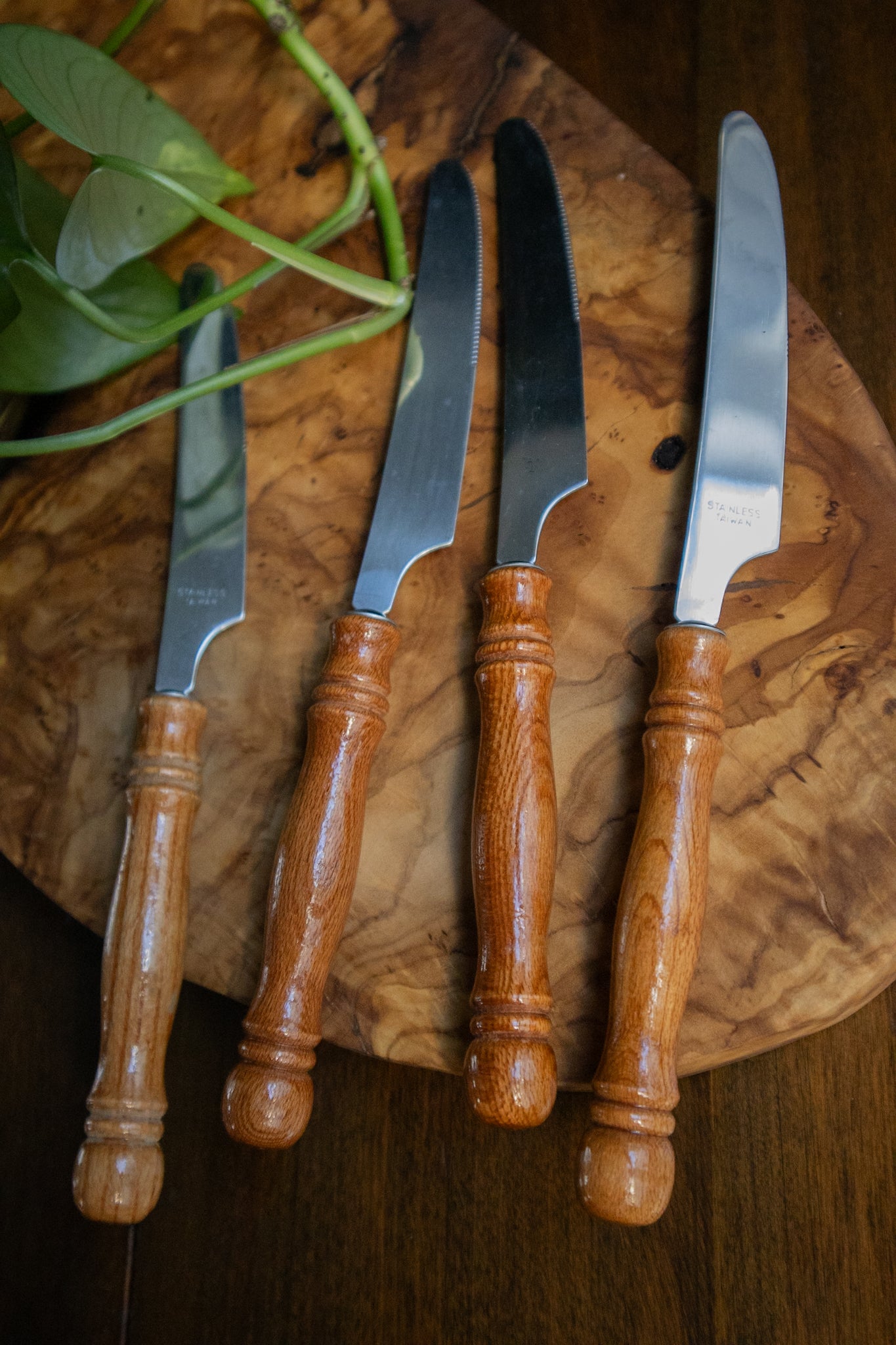 Table Knives Set with Wood Handles (Set of 4)